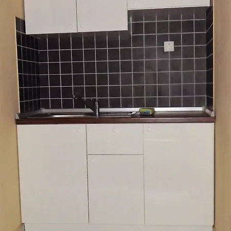 8 Apartment *