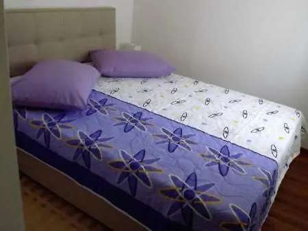 8 Apartment *